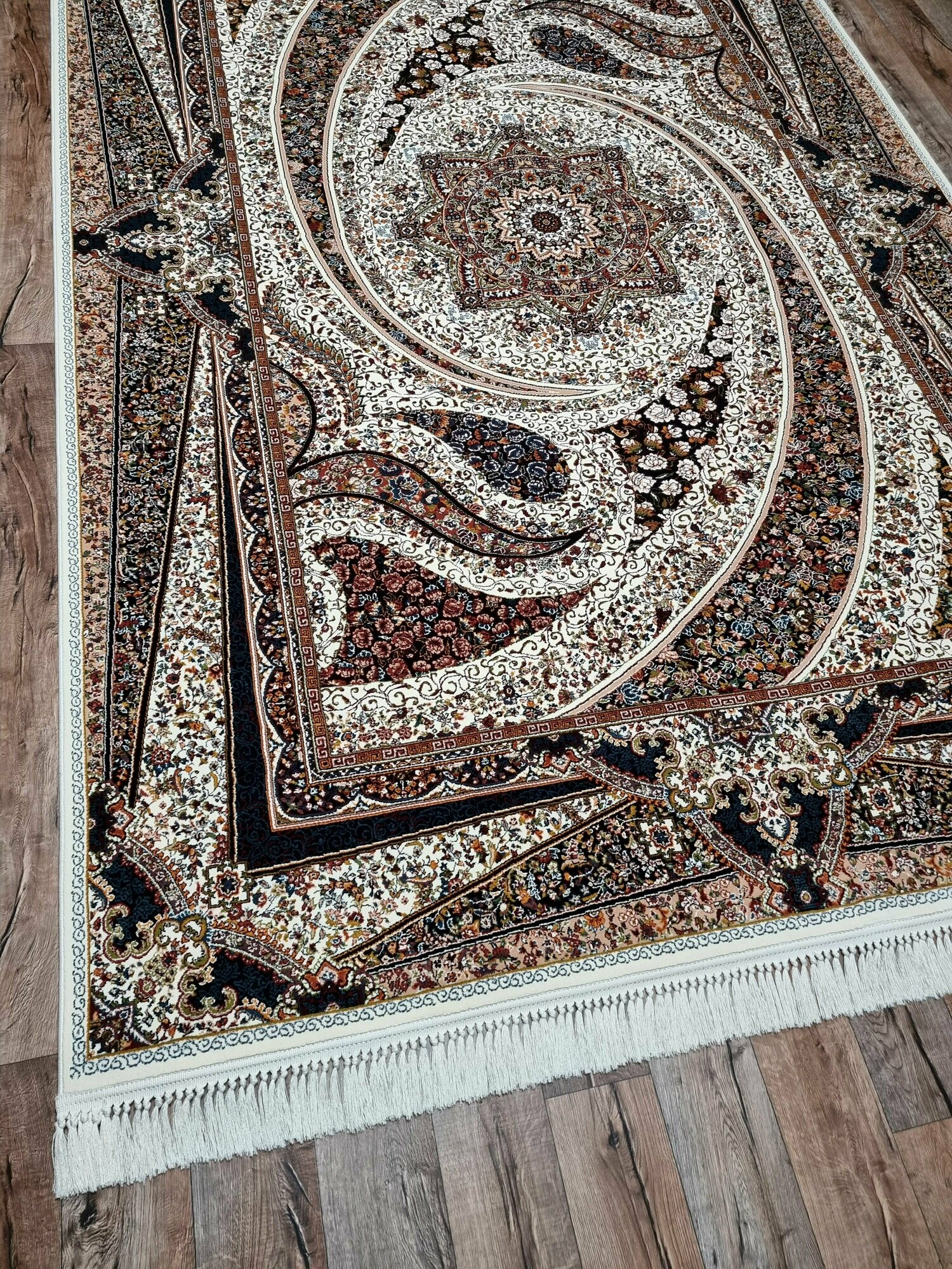 Персидский ковер Farrahi Carpet, Иран, размер 1х1.5 м