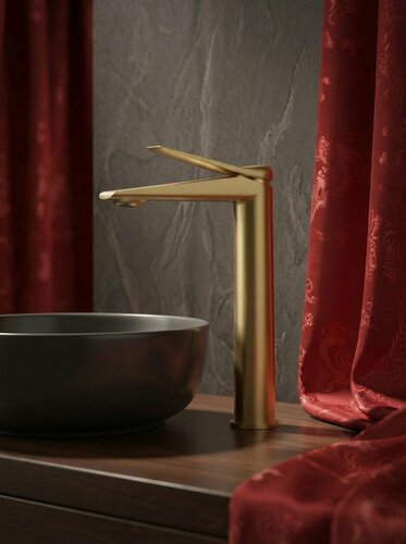 Изображение товара Смеситель для раковины высокий ESKO SHA25Gold латунный золотой