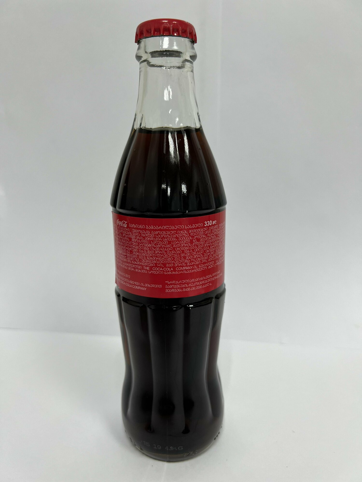 Напиток газированный COCA-COLA (Кока-кола), 0,33 л, стеклянная бутылка, 1548004 - фотография № 7