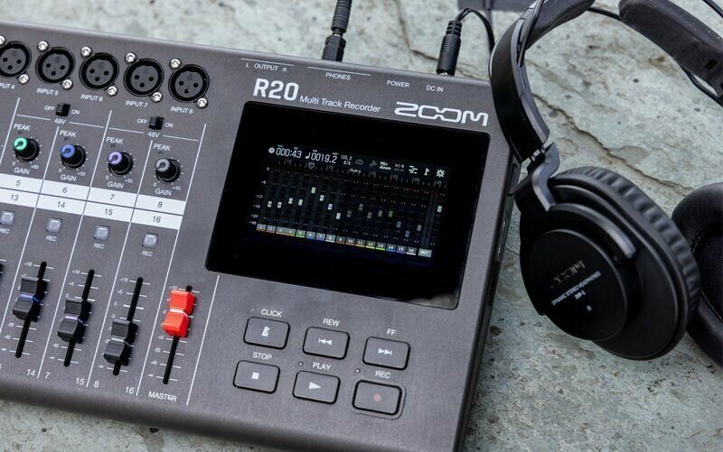 Zoom R20 Портастудия