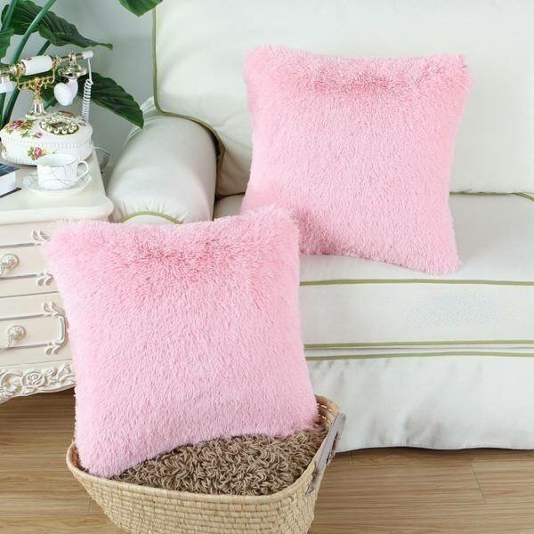 Декоративная меховая подушка "Травка", размер 50 х 50 см , Розовая