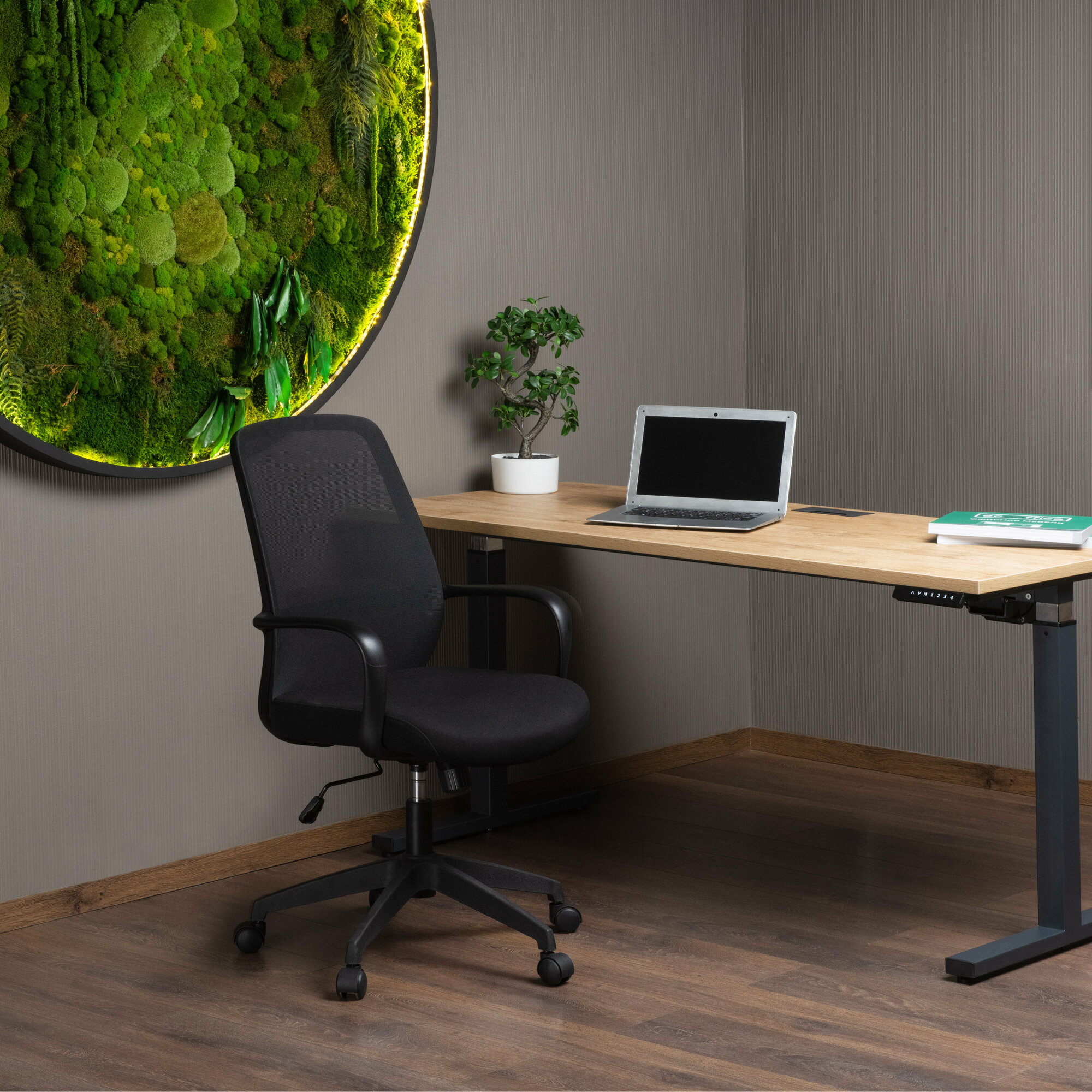 фото Компьютерное кресло RV Design FAST W-207 Черный/Черный каркас