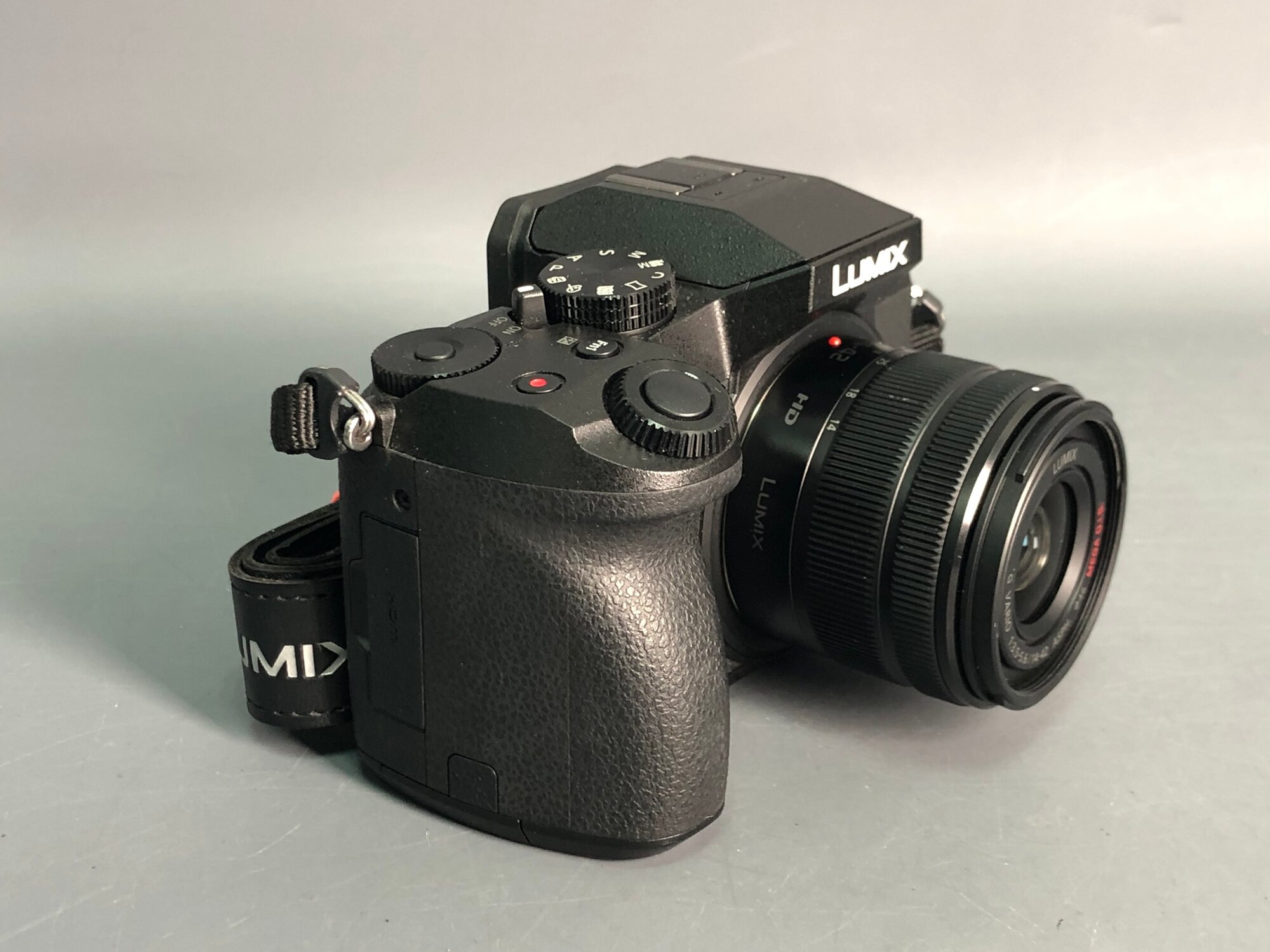 Panasonic Lumix DMC-GX7 Kit 14-42mm — купить в интернет-магазине