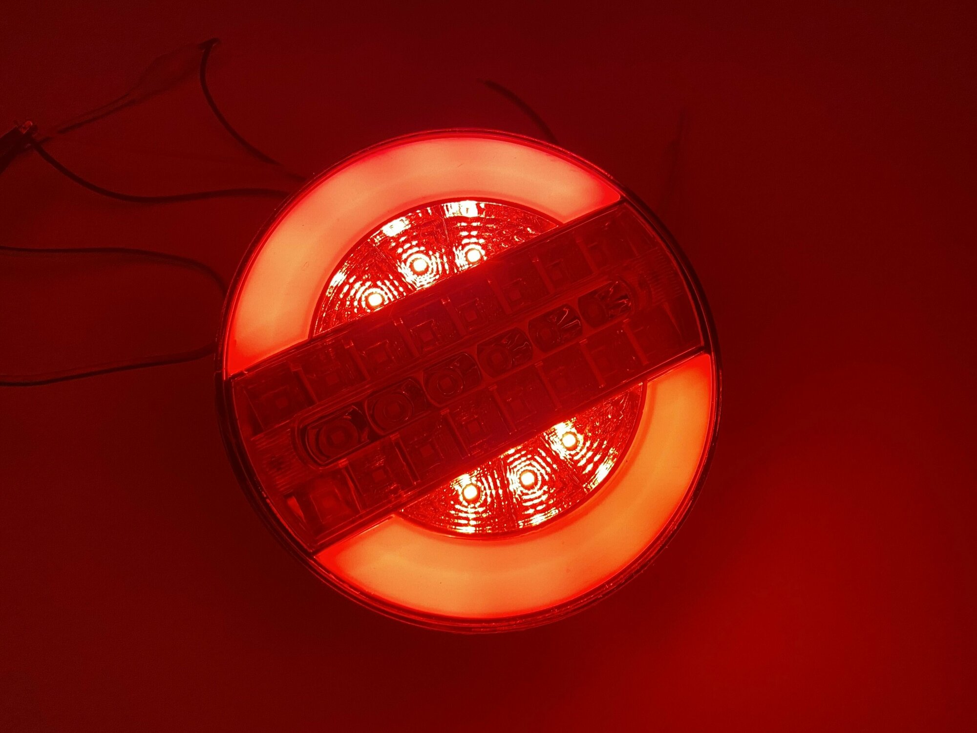 Светодиодный универсальный задний фонарь LED, круглый, d 13.5см B1 Burger, 12-24в, шт