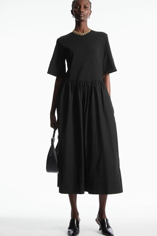 Платье-футболка длины миди С контрастными сторонами - черный - XS