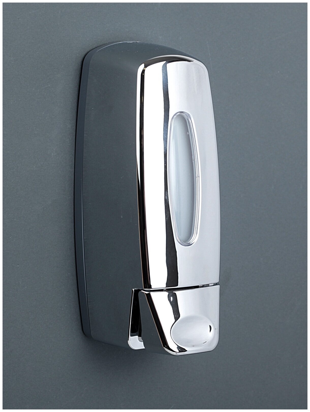 фото Диспенсер для жидкого мыла механический 350 мл, пластик, цвет хром 2839518