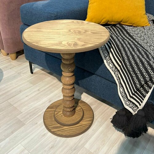 Журнальный стол из массива ясеня / 46х46х61 см