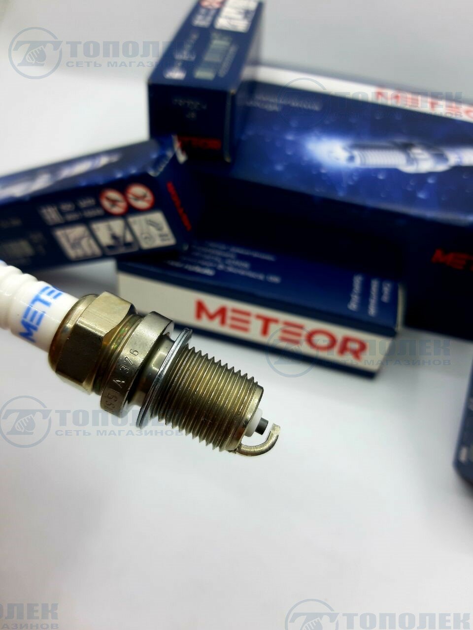 Свечи зажигания METEOR они же BOSCH 0242235666, NGK 378 METEOR 1шт ВАЗ 2110-2172,2190,1118 (16-кл.) Largus, Duster, FR7DC+ SA 208 blue line