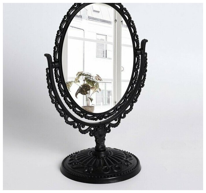 Зеркало настольное, двустороннее, с увеличением, зеркальная поверхность 8,8 х 12,2 см, цвет чёрный