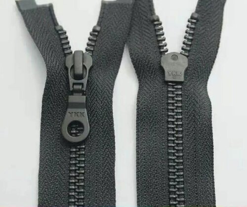 Изображение товара Застежка-молния разъемная, черная. Окрашенная черная бронза YKK Тип 5. Длина 85 см. 1 бегунок. Для кожаных чемоданов сумок портфелей курток обуви. Чехлов для техники ружей музыкальных инструментов