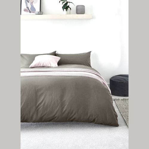 Однотонное постельное бельё sp002-2-50-160, цвет Теплый Серый, 2-спальный, матовый сатин, наволочки 50x70, с простыней на резинке 160х200 см