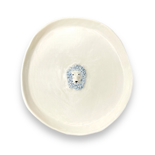 Тарелка ручной работы с фигуркой Лев, бело-синяя, полуфарфор, 24 см