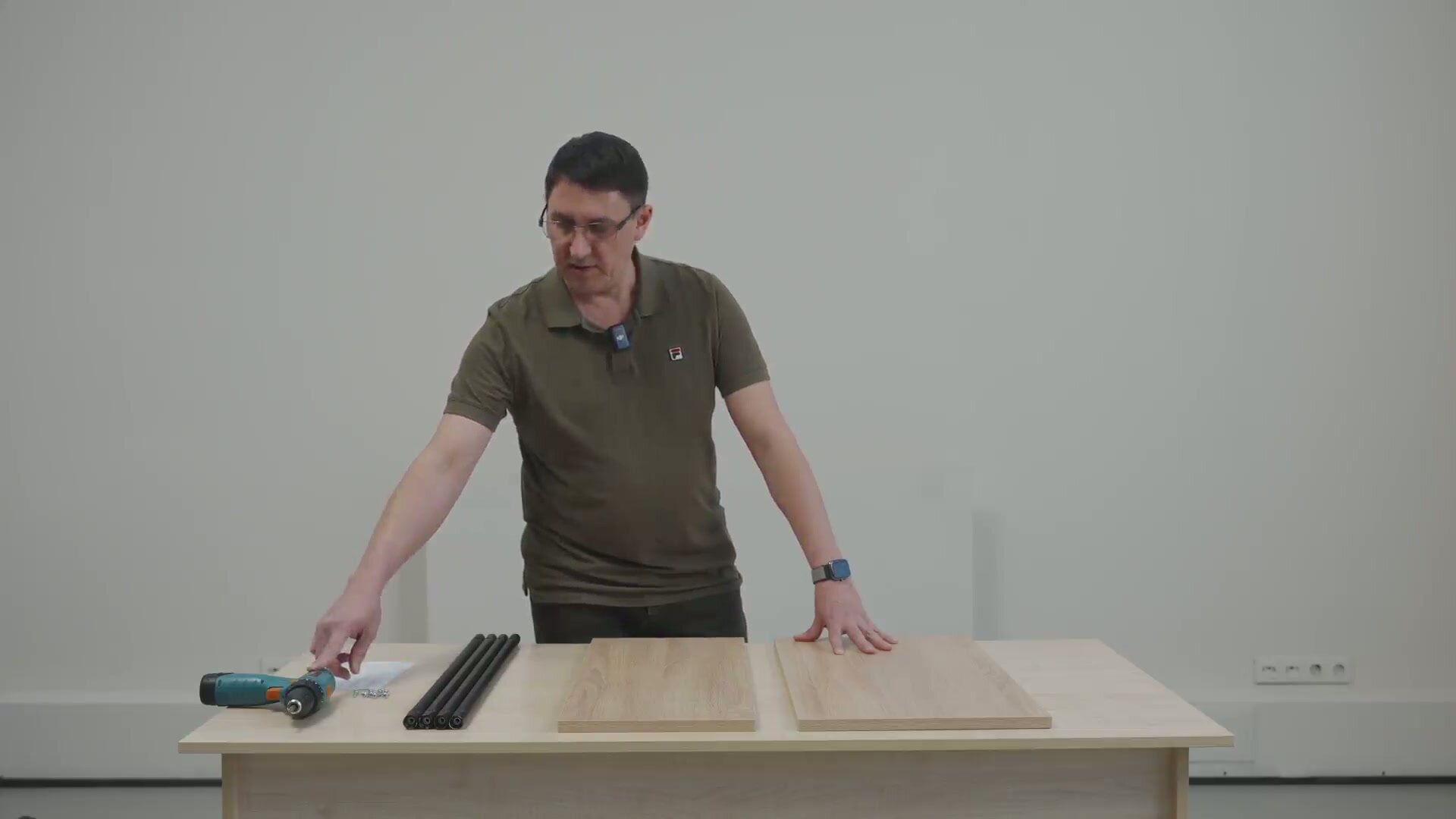 Вешалка Gastrorag Loft, напольная, металл, дуб сонома, черная, 94 см x 37 см x 173 см — фото 1