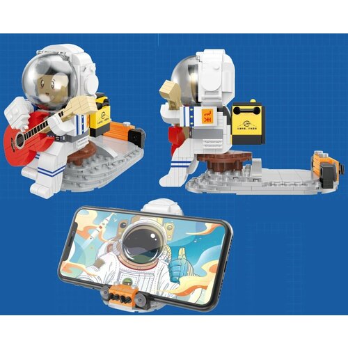 Конструктор 3D из миниблоков Balody Space космонавт играет на гитаре Подставка для смартфона 345 элементов - BA21046