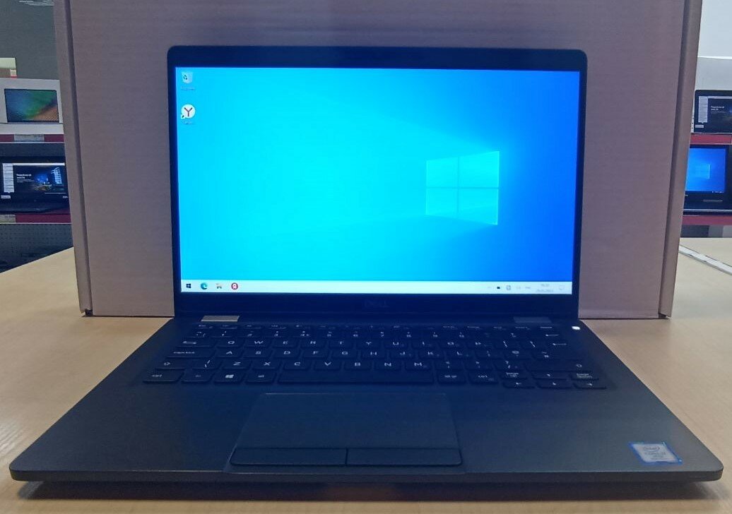 Ноутбук Dell Latitude 5300 13.3"/Intel Core i7-8665U 1.9Ghz/Intel UHD Graphics 620/16/256Gb/