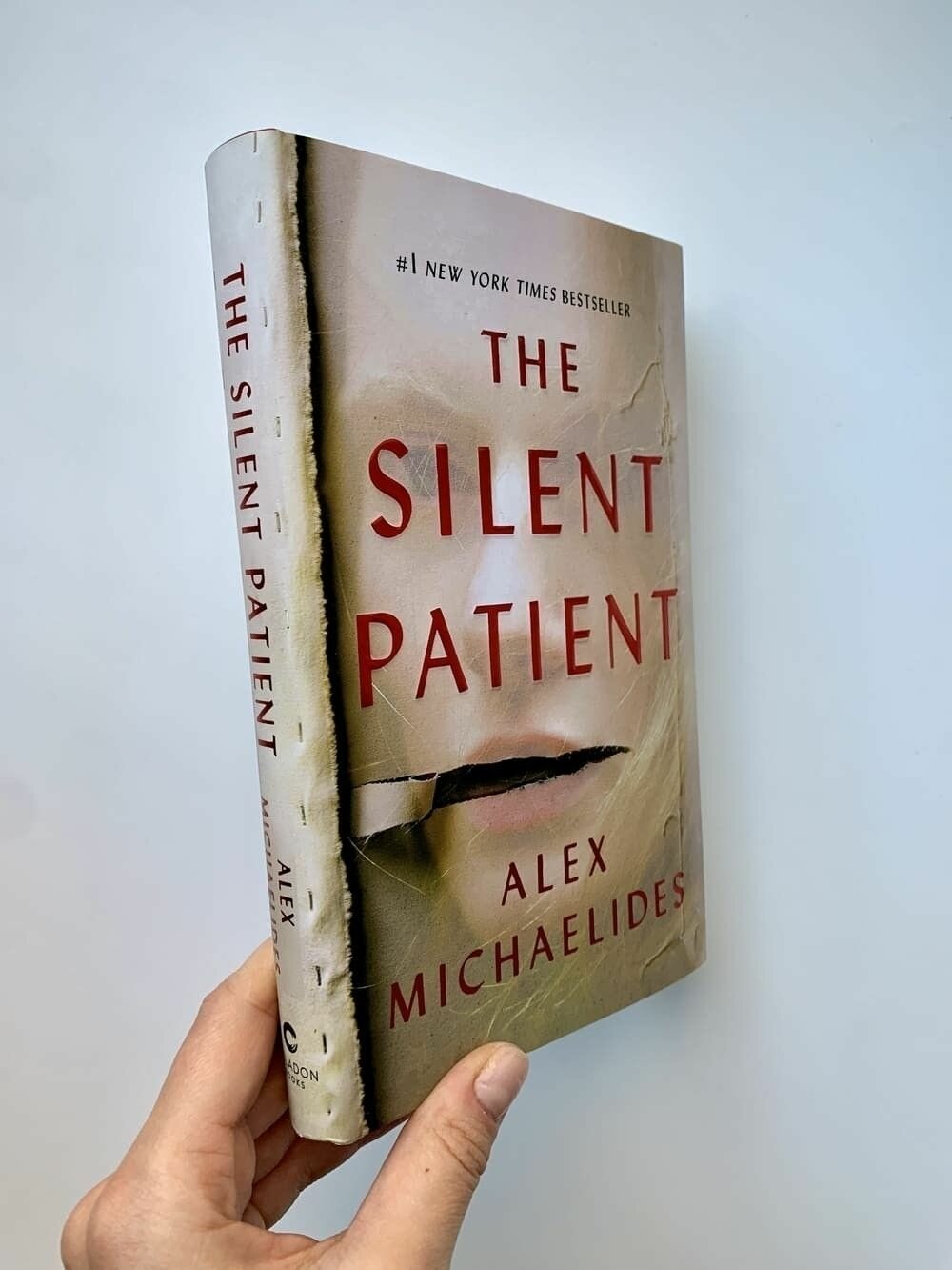 Книга The Silent Patient (Michaelides Alex) - фото №8