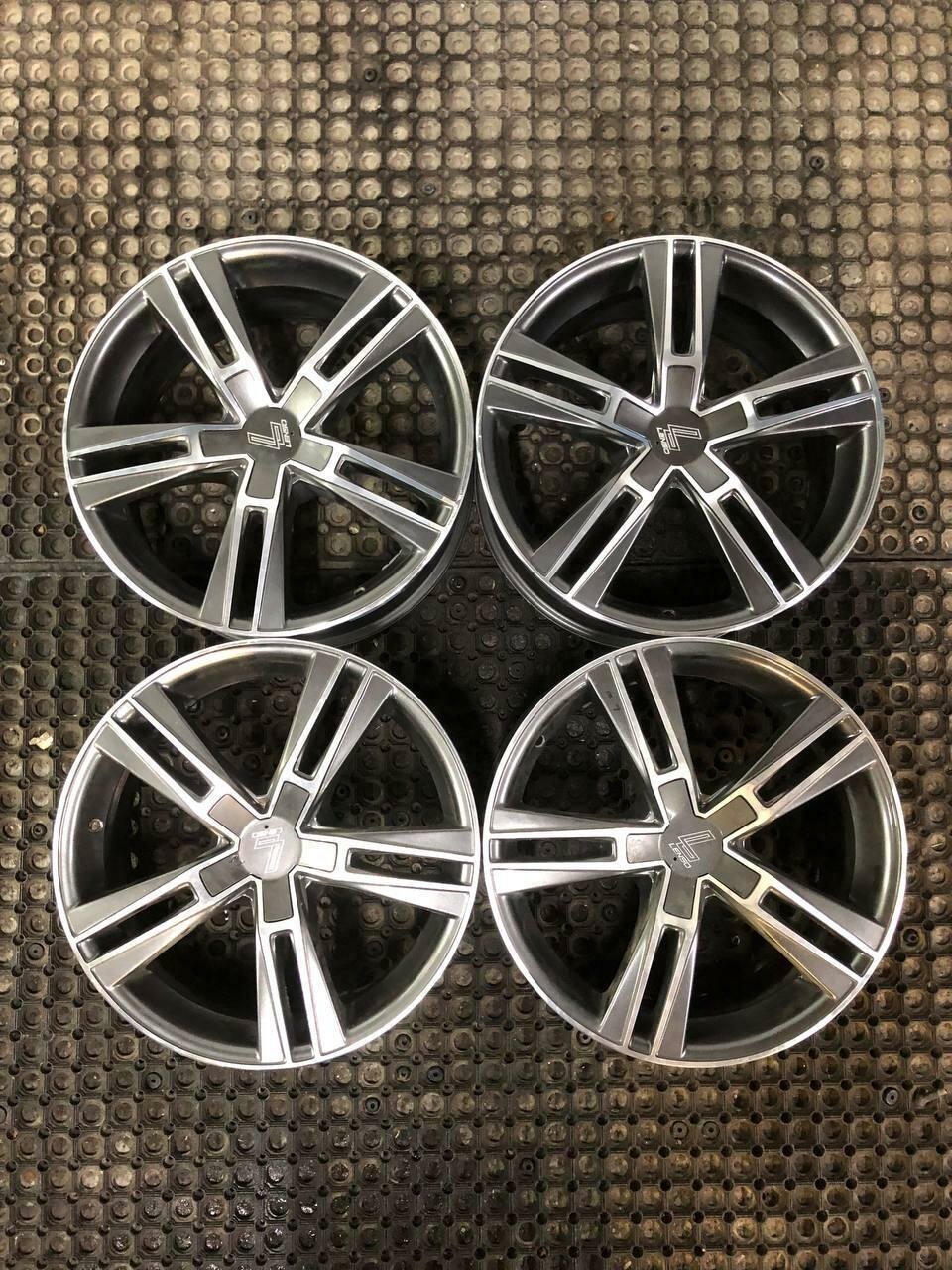 Колесные диски Lenso 17x7.5 PCD 5x114.3 D73.1 ET55 (Реплика)