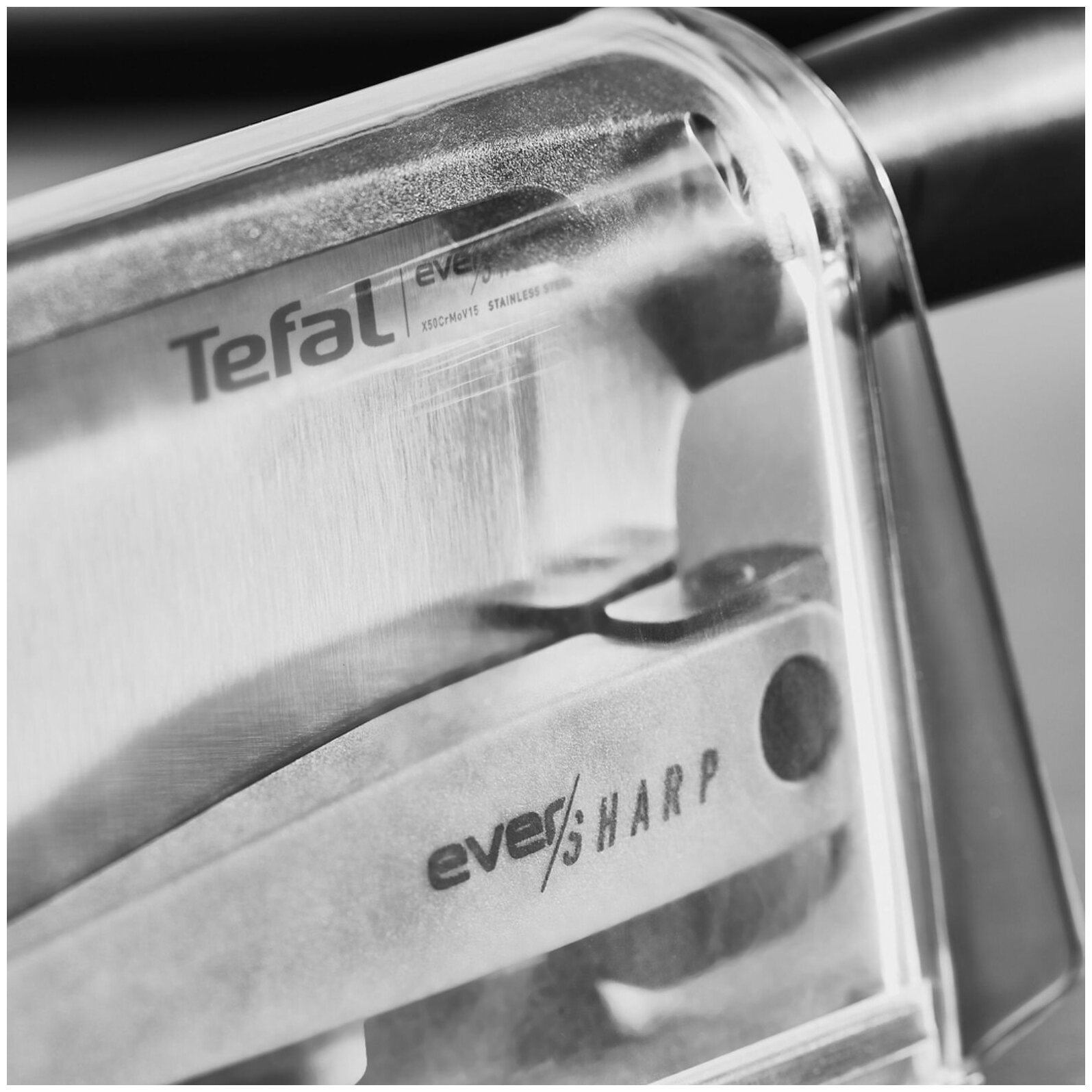 Нож сантоку Tefal Ever Sharp K2579024, длина лезвия 16.5 см, немецкая нержавеющая сталь, чехол в комплекте - фотография № 11