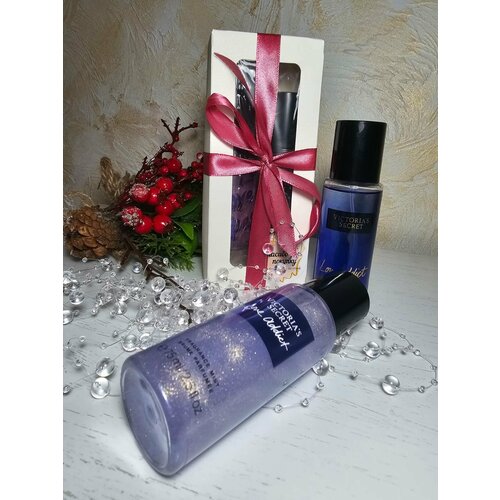 Набор парфюмированный для тела Love Addict от Victorias Secret спрей и шимер 502₽