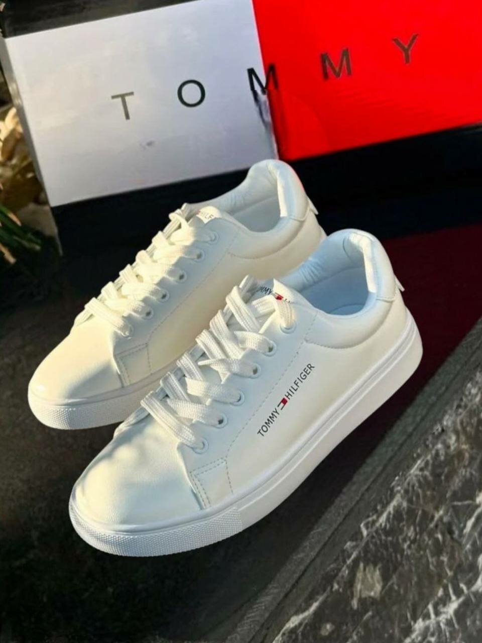 Мужские крассовки TOMMY