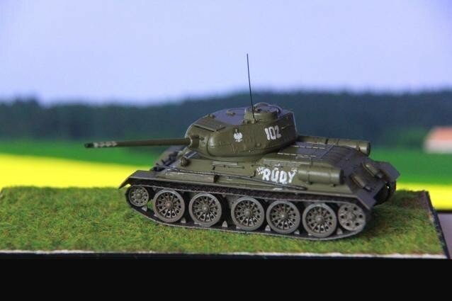 Сборная модель Звезда Танк Т-34/85 1:72 - фото №3