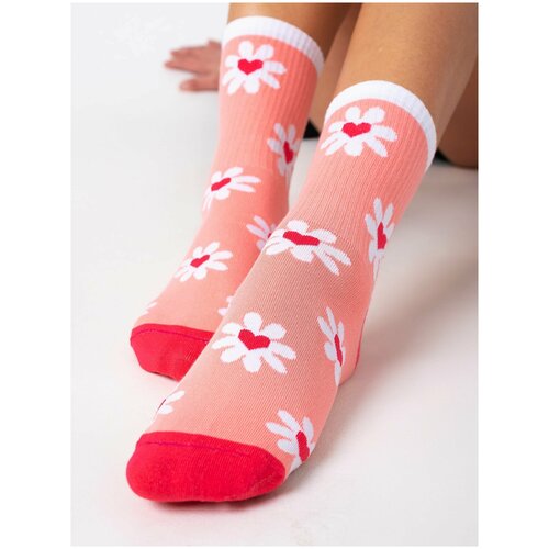 фото Носки женские love is красная ветка