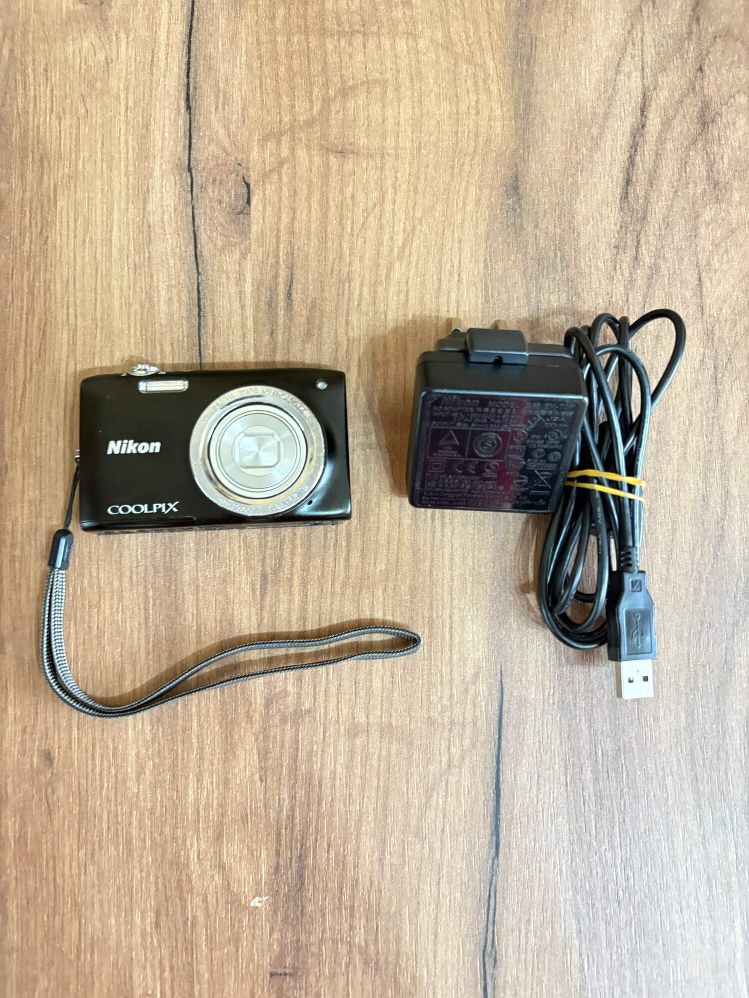 Цифровой компактный фотоаппарат Nikon Coolpix S2700 16 МПикс, черный