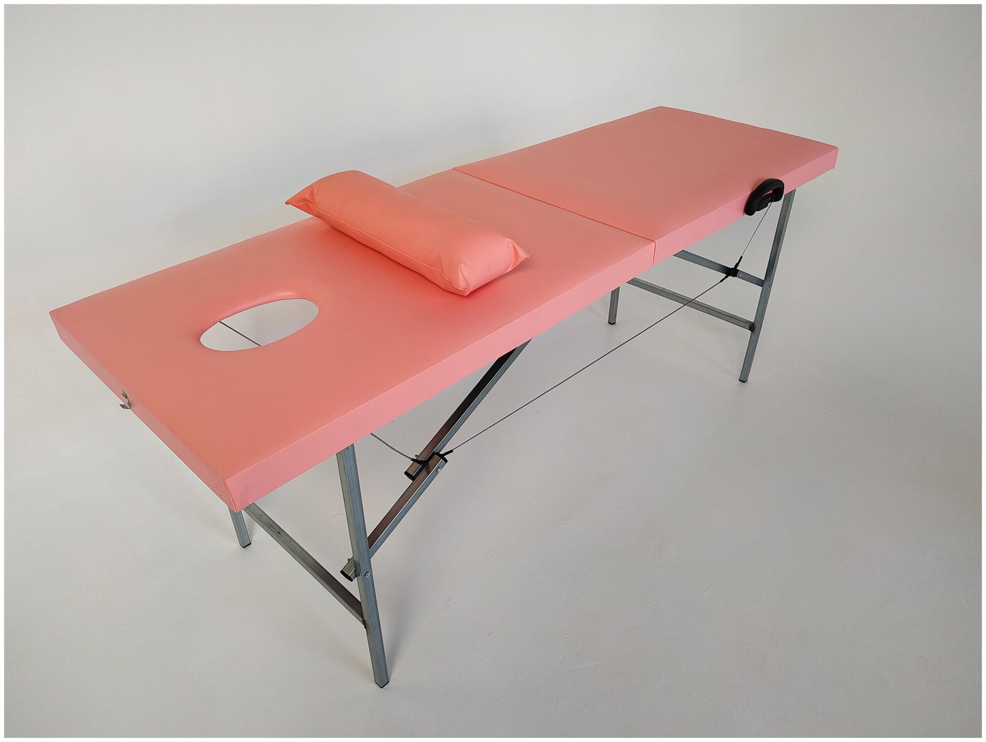 фото Массажный стол 70*190 розовый с вырезом для лица