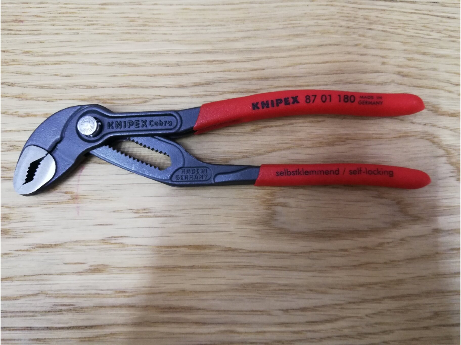 сантехнические клещи Knipex KN-8701180 - фотография № 18