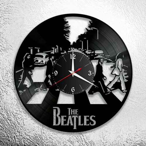 Часы из виниловой пластинки Beatles