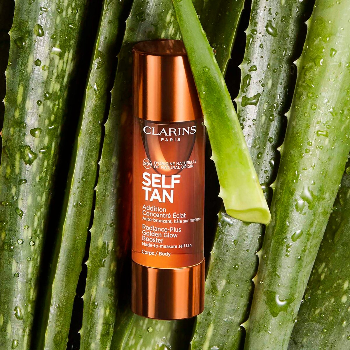 Clarins Self Tan Radiance Plus Golden Glow Booster Body - Концентрат для тела с эффектом загара, 30 мл. — фото 1