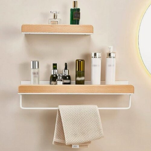 Изображение товара Полка для ванной деревянная с держателем для полотенца 50 см