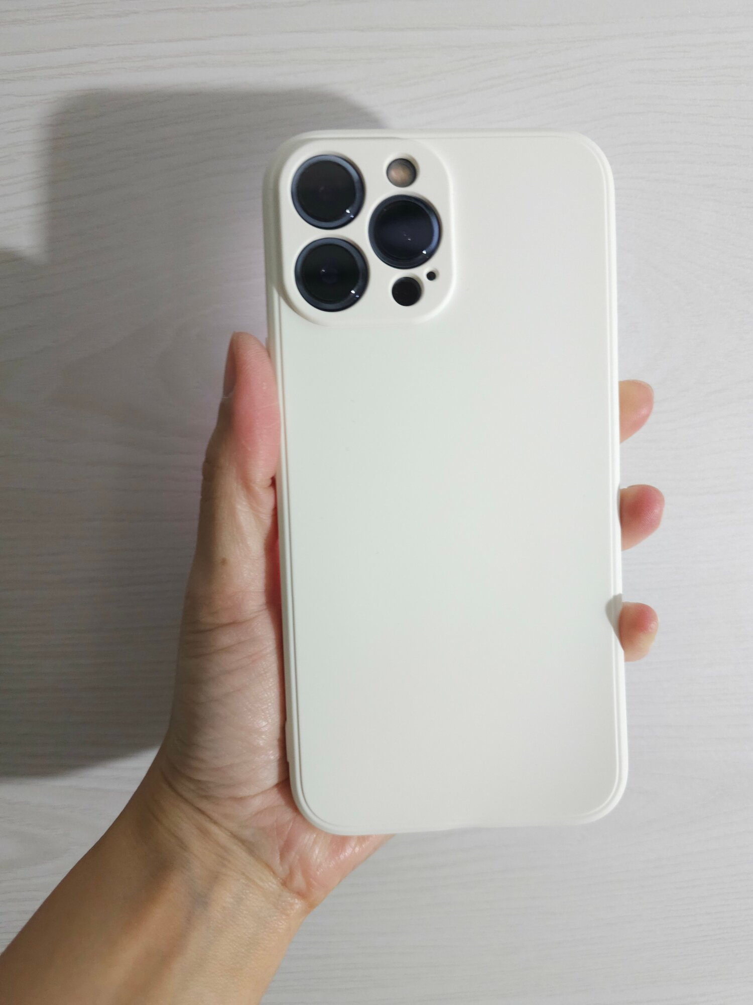 Чехол на iPhone 13 Pro Max "Soft Touch", силикон, матовый, ударопрочный, белый