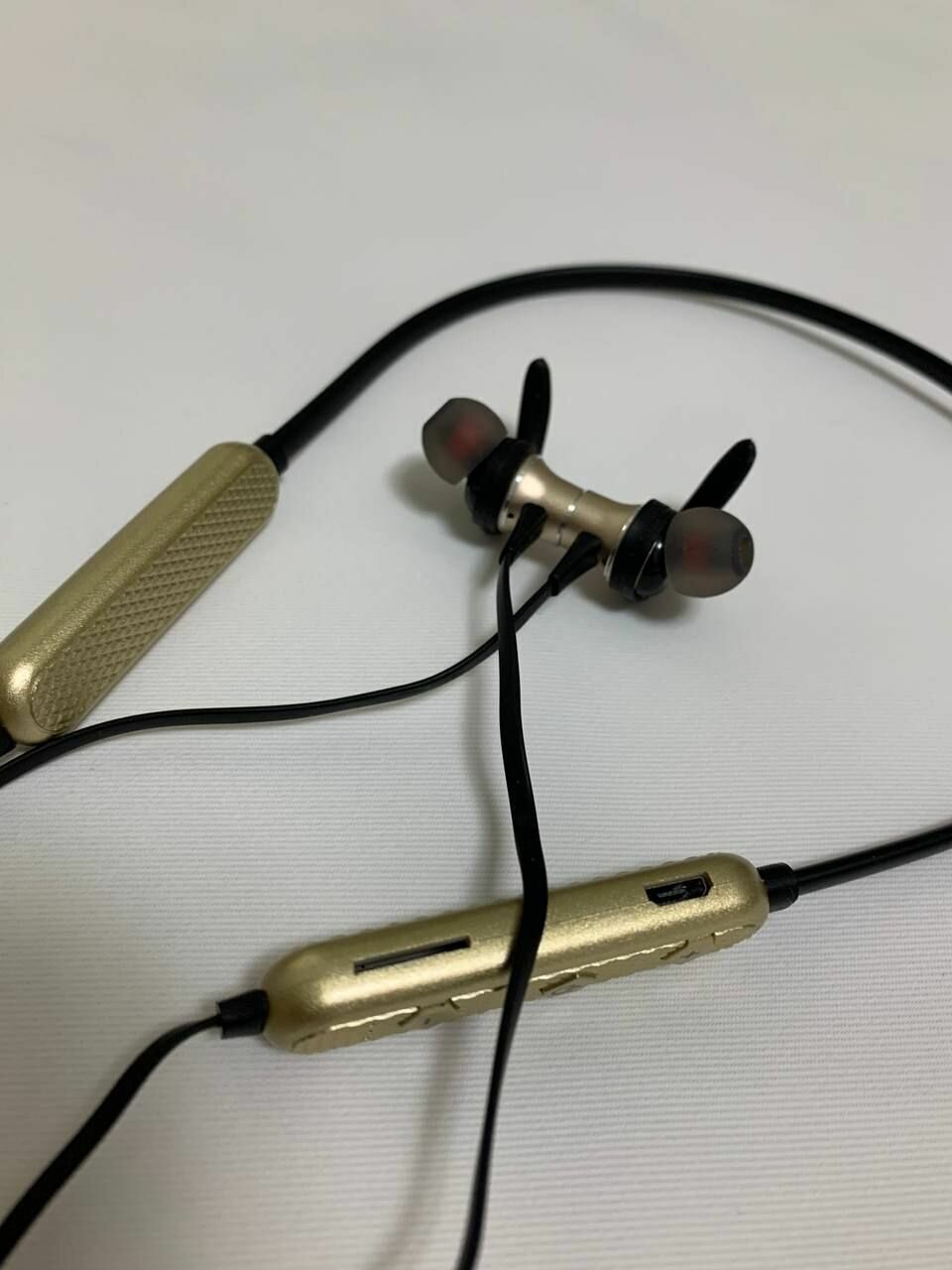 Наушники беспроводные спортивные с микрофоном с Bluetooth ( с блютузом ...