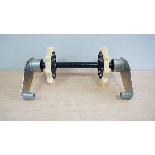 Вал направляющий, ведомый для снегохода Буран с щеками (балансирами)