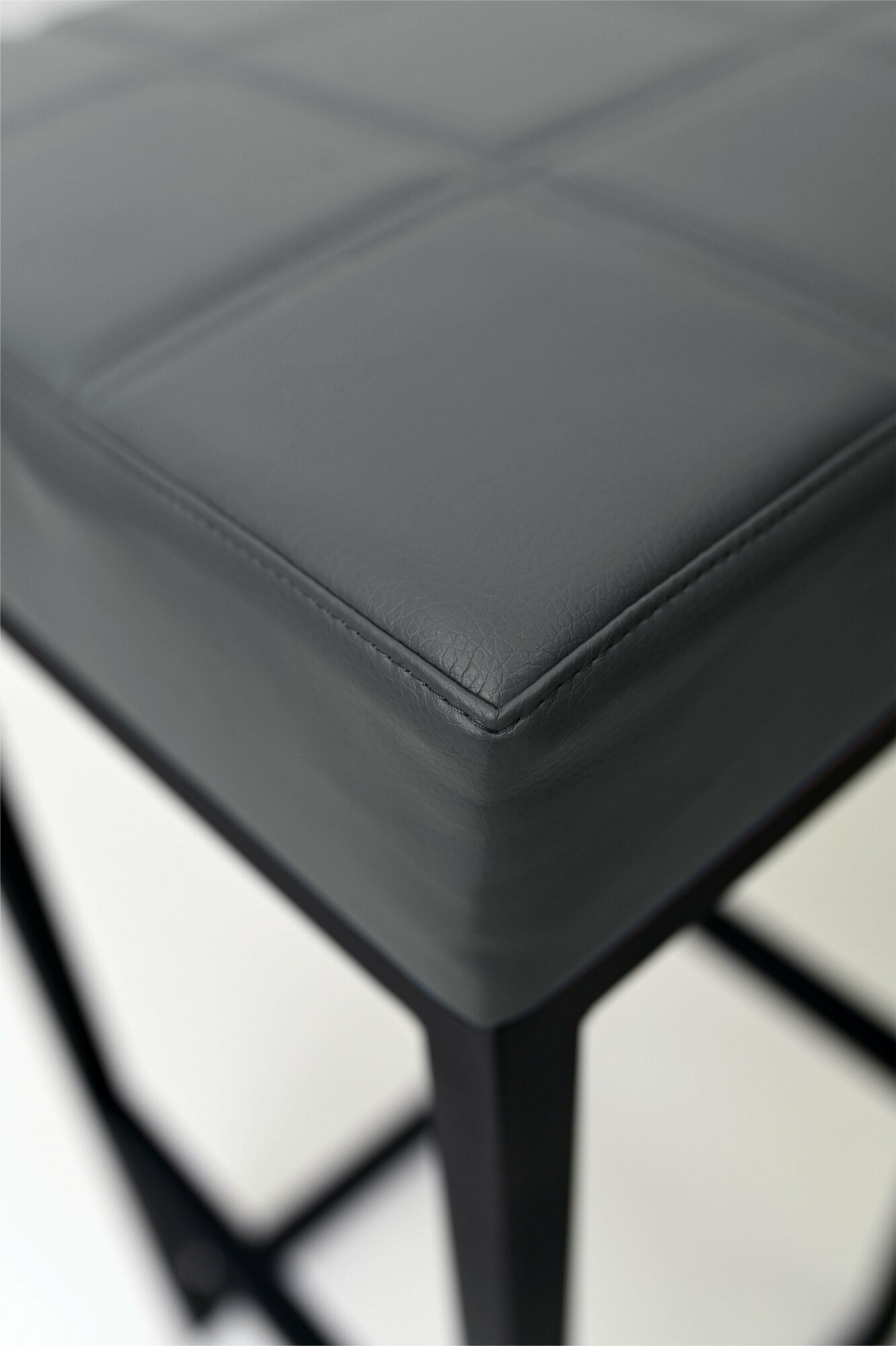 Барный стул для кухни мягкий 81см Черный/темно-серый - фотография № 3