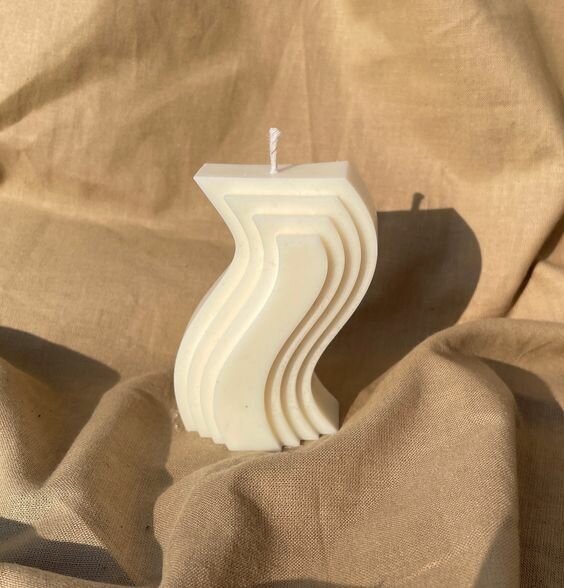 Фигурная свеча авторская волна восковая интерьерная ароматическая свечка подарочная 9см свеча ручной работы