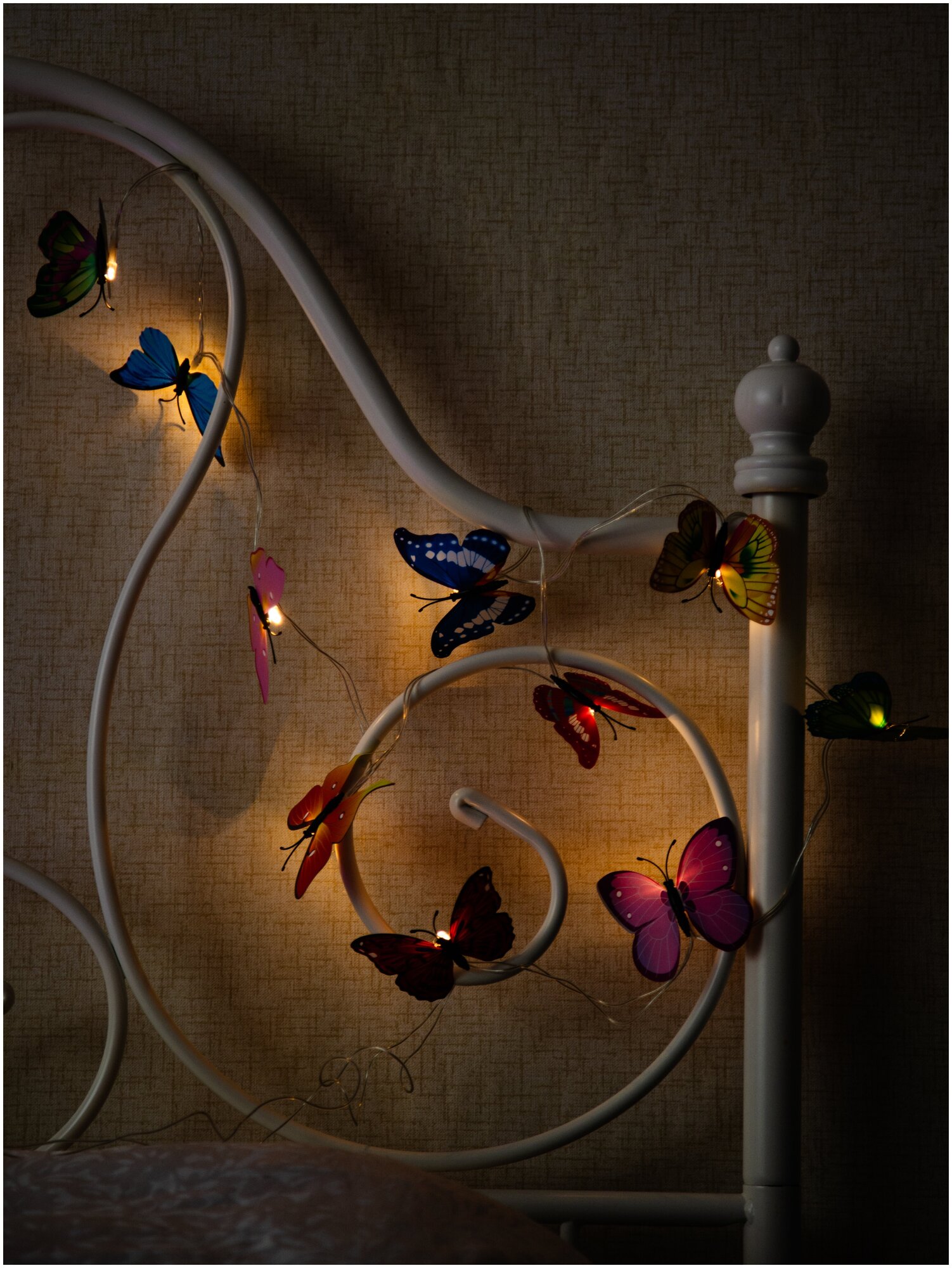 Декоративный светильник светодиодная электрическая гирлянда ночник светящаяся лента бабочки