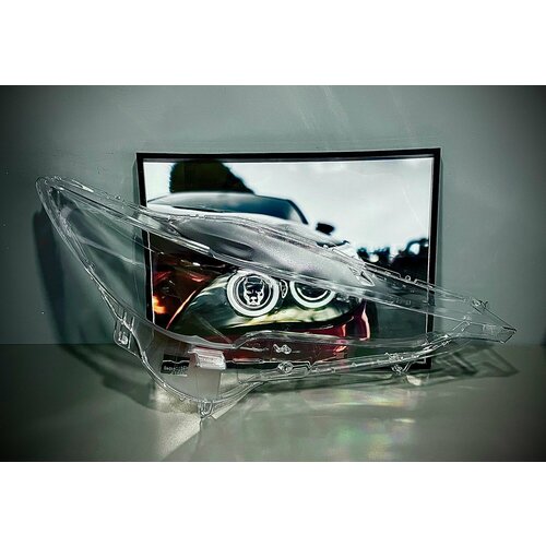 Стекло фары для Mazda CX-5 II 2017-2021 г в правое 6000₽