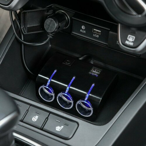 Разветвитель прикуривателя КНР Черный 3 гнезда 2 USB 1 А 60 Вт 12-24 В подсветка провод 70 см 689₽