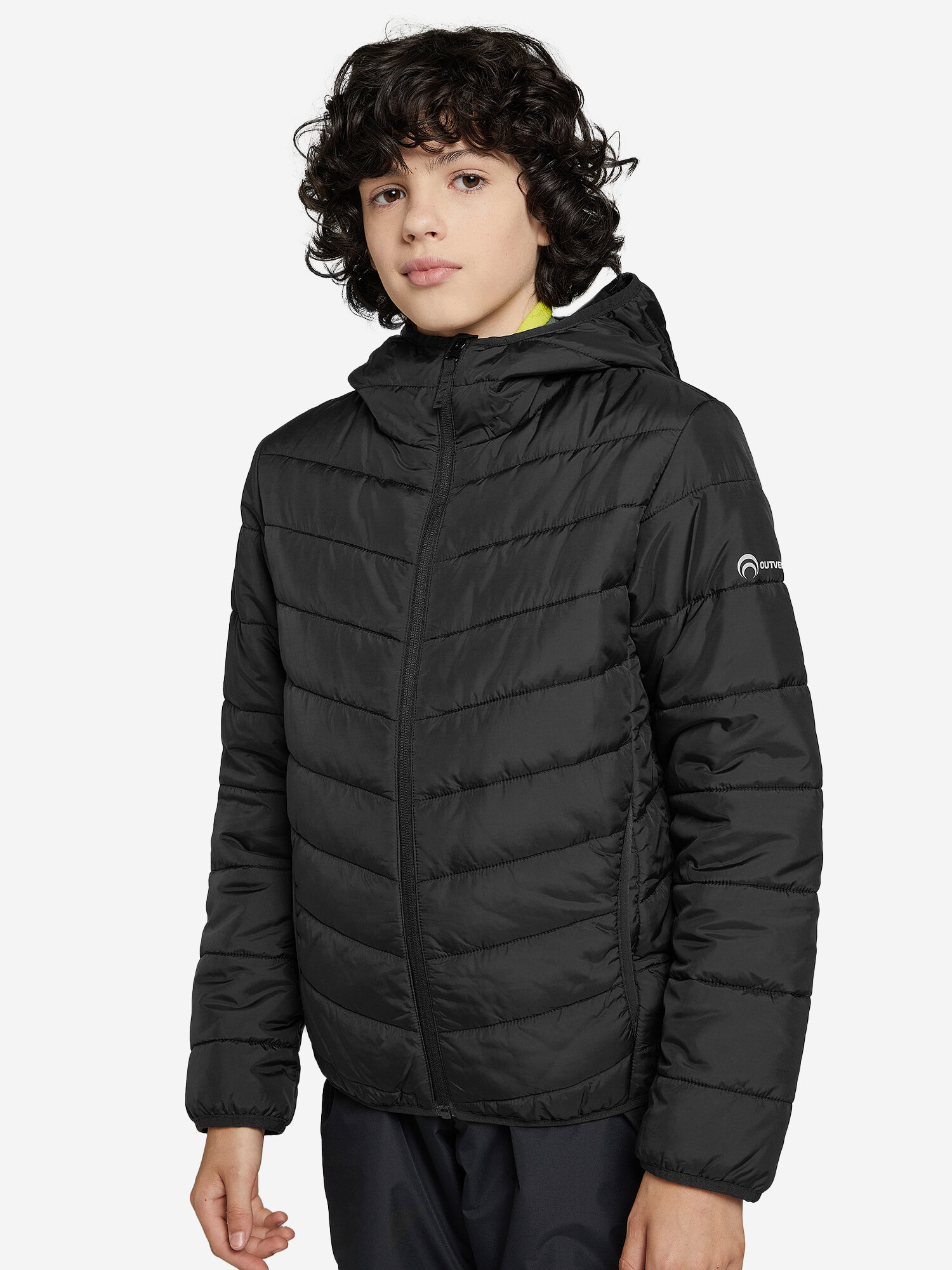 Куртка OUTVENTURE Essential Boys Padded Jacket, размер 134/140, черный