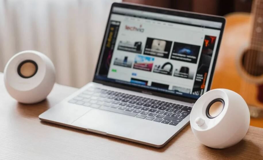 фото Колонки Creative PEBBLE MF1680, мощность 4,4 Вт, цвет белый, тип 2.0