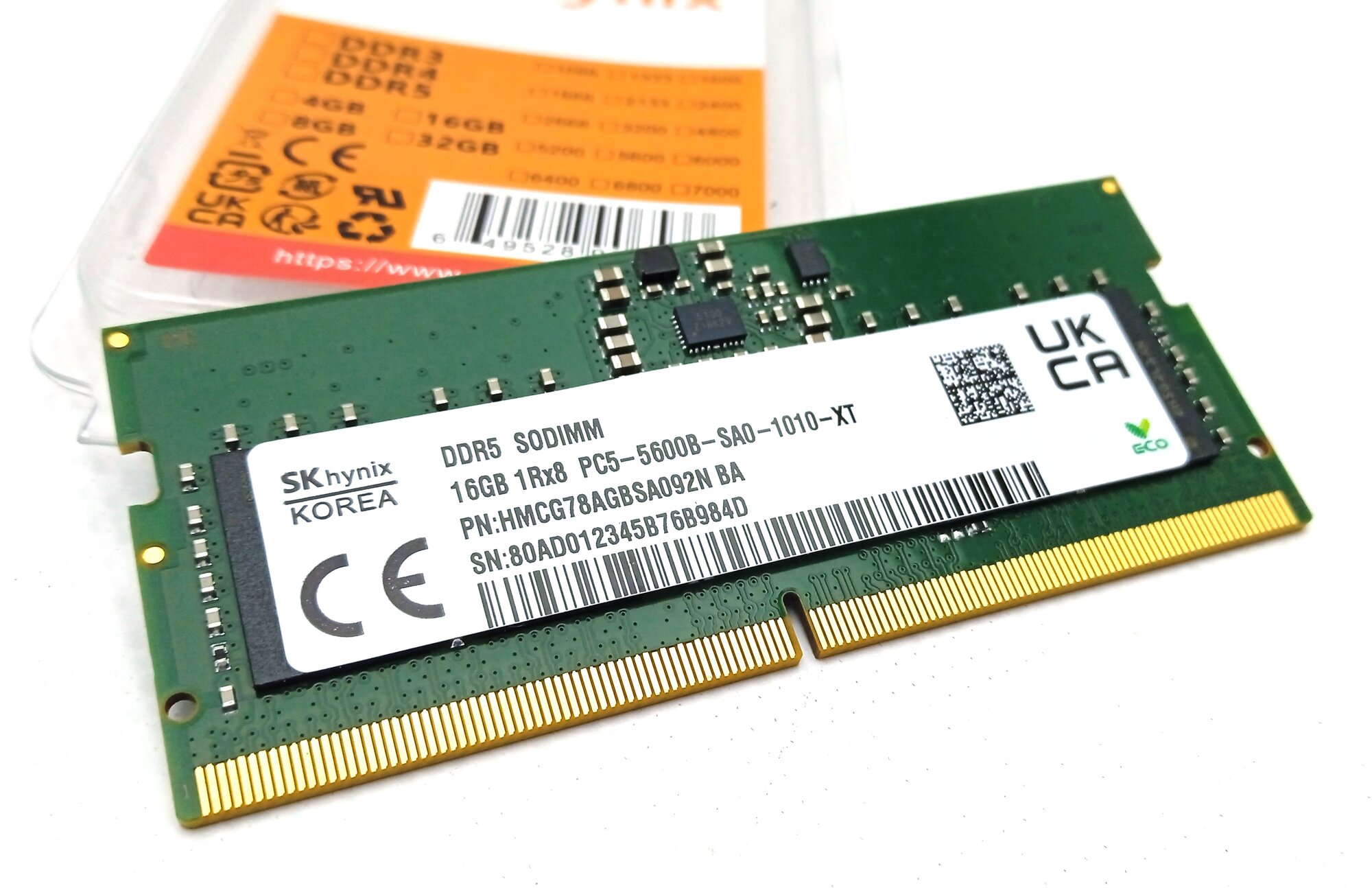 Оперативная память SK Hynix DDR5 16Gb 1Rx8 PC5-5600B SO-DIMM HMCG78AGBSA092N — фото 1