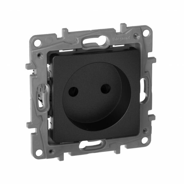 Legrand Etika Антрацит Розетка без заземления со шторками, винт. клем. 672634, 6 шт.