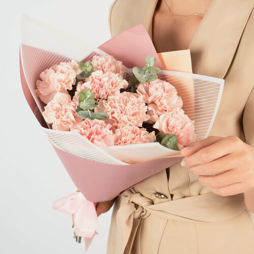 Изображение товара Букет из живых цветов Нежные диантусы с эвкалиптом от Bestflo купить с доставкой