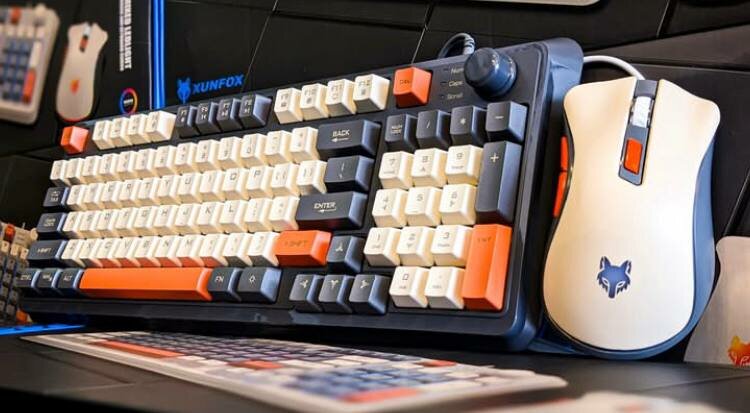 Клавиатура Xunfox K820, 82 клавиши, мультимедийные, стильный дизайн