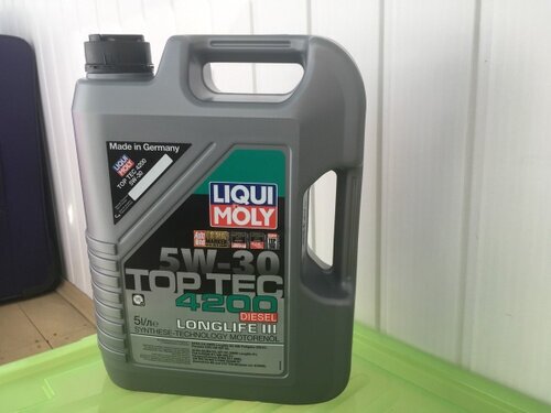 Синтетическое моторное масло LIQUI MOLY Top Tec 4200 Diesel 5W-30