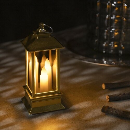 Светодиодная фигура «Золотистый фонарь со свечками» 5.5 × 13 × 5.5 см, пластик, батарейки AG13х3, свечение тёплое белое, "Luazon Lighting"