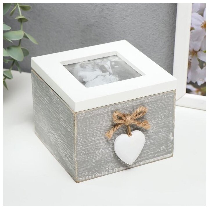 фото Шкатулка дерево "С сердечком" 8х10х10 см 5187589