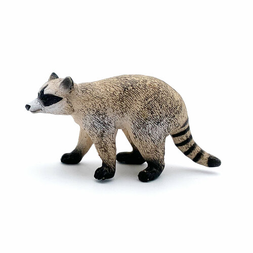 Фигурка - Енот стоит 269₽